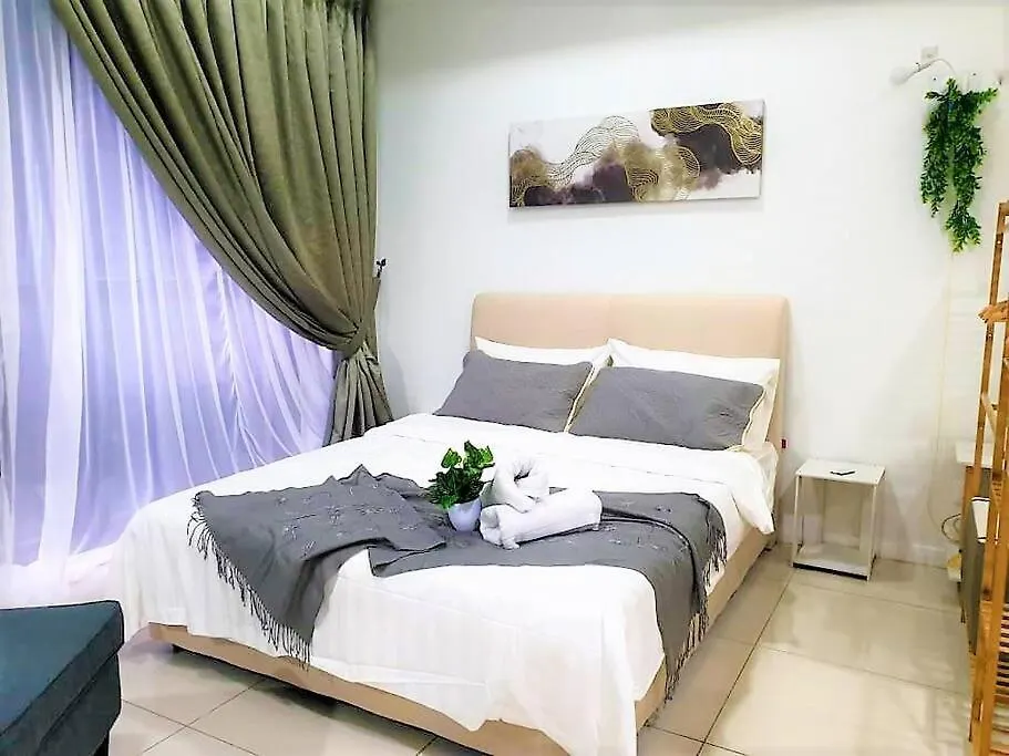 Flexihome Studio Newly Renovate - 1 Queen 2 Single Petaling Jaya