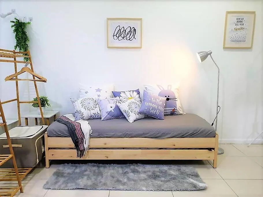 Flexihome Studio Newly Renovate - 1 Queen 2 Single Petaling Jaya 0*,  Malaysia